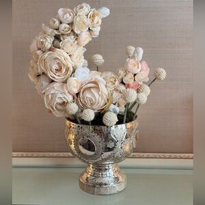 Custom
Ramdan floral arrangement. Decor